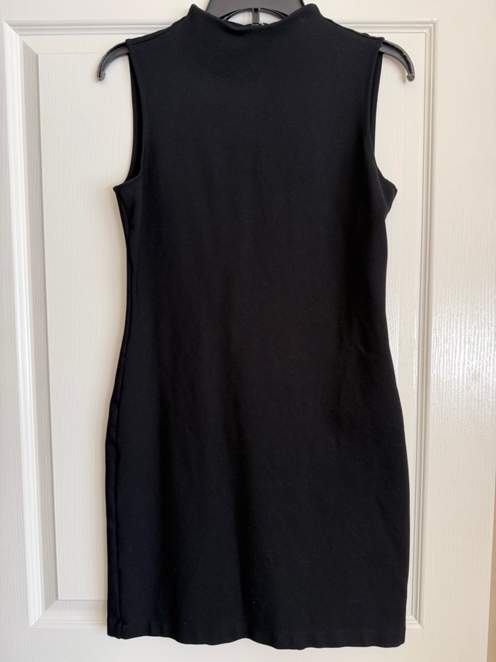 Black Sleeveless Dress